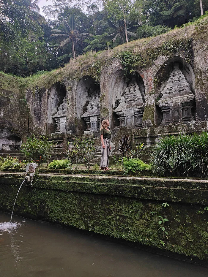 Candi Tebing Gunung Kawi temple avec tombeaux