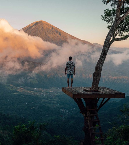 Lahangan Sweet plateforme en bois volcan agung bali