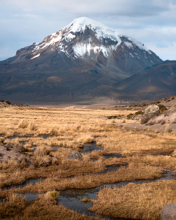 Volcan Sajama avec de la neige